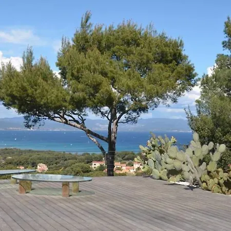 12 Couchages, Piscine 16x4, Vue Mer. Hotel *